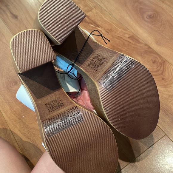 NEW heels - Picture 4 of 4